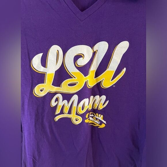 Fanatics LSU Mom Shirt Size Small NWT - Picture 4 of 6